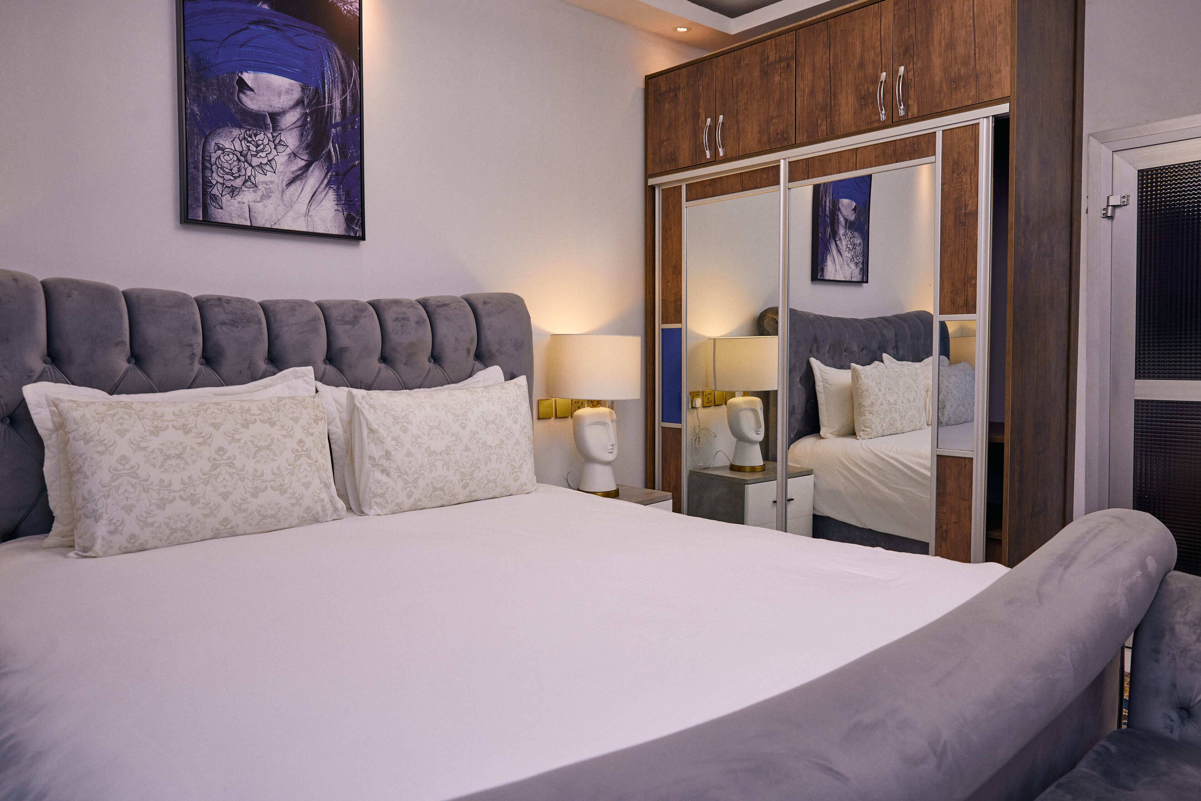 3 bedrooms, iron/ironing board, free WiFi, bed sheets