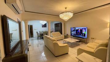 Smart TV, videogames, aparelho de som