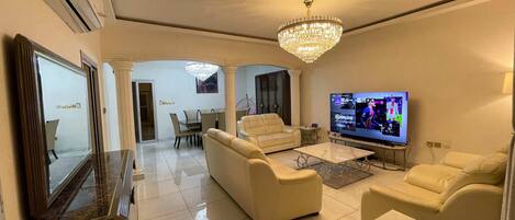 Smart TV, video games, stereo