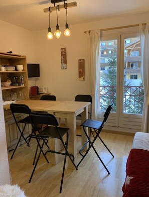 Dining - STUDIO CENTER RESORT LA FOUX D'ALLOS SLEEPS 4 MOUNTAIN CHALET ATMOSPHERE (La Foux d’Allos)