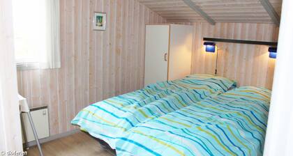Schönes Ferienhaus in den Dünen für 6 Personen