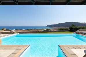 Outdoor pool - Villa Athena Lindos - 6 Bedroom Villa with Private Infinity Pool and Seaviews (Lindos)