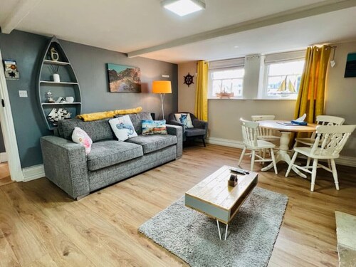 Swordfish Cottage **Next to the Harbour**