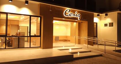 Ceniq Hotel