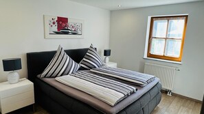 1 Schlafzimmer, Bügeleisen/Bügelbrett, kostenloses WLAN, Bettwäsche