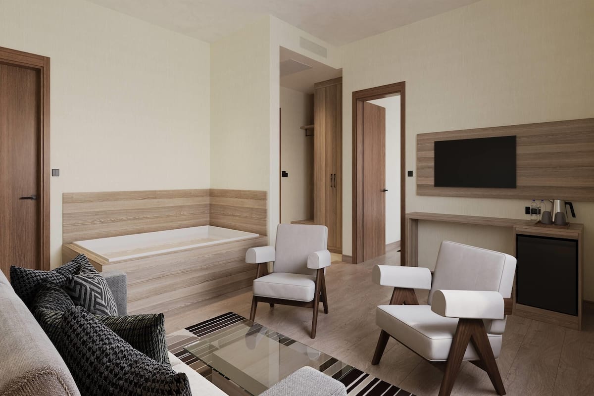 Family Room, 1 Bedroom, Non Smoking, Jetted Tub (1 King Bed & 1 Sofa Bed)