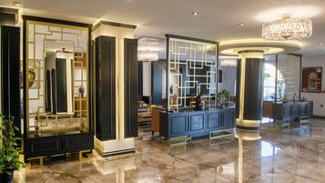 102-cm LCD TV with satellite channels, TV