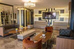 102-cm LCD TV with satellite channels, TV - Midyat Royal Hotel (Midyat)