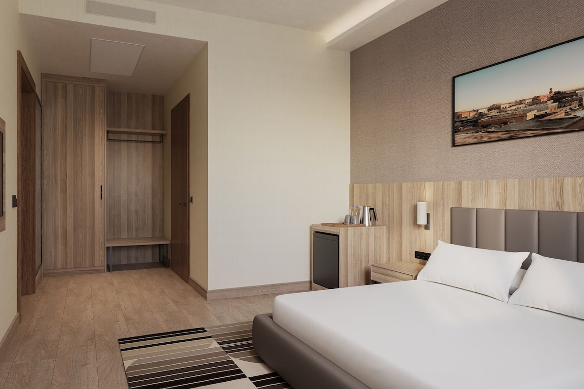 Værelse - 1 kingsize-seng - handicapvenligt - ikke-ryger | Egyptiske bomuldslagner, premium-sengetøj, minibar