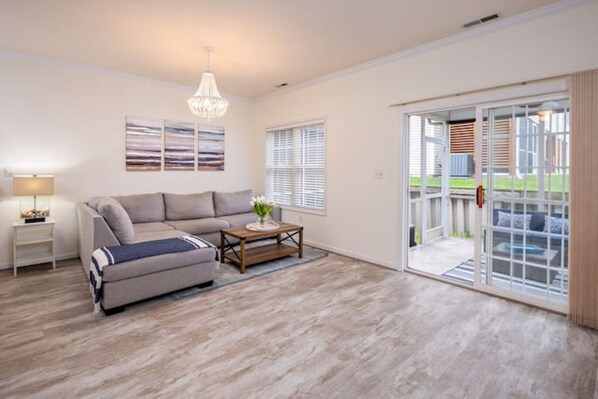 Smart TV, books, offices