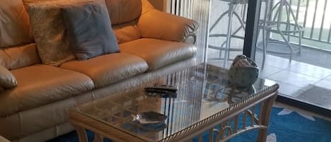 Smart TV, DVD player