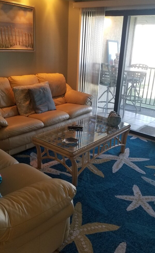 Smart TV, DVD player