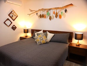 1 bedroom, desk, iron/ironing board, WiFi