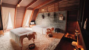 Couples treatment rooms, sauna, hot tub, steam room, hot springs