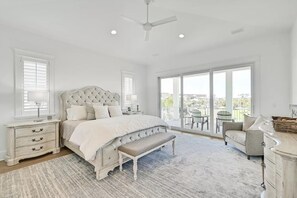 5 bedrooms, iron/ironing board, free WiFi, bed sheets