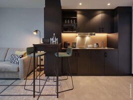Standard Apartment with Kitchenette | Private kitchenette | Electric kettle