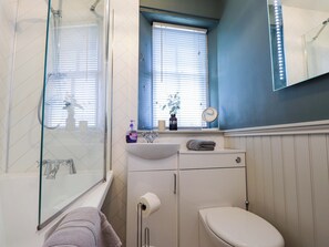 Cottage | Bathroom | Shower - Porter's Lodge (Inverness)