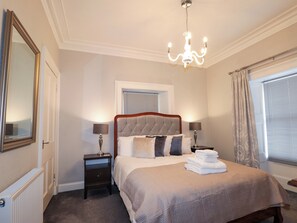 Småhus | 2 soverom, individuelt dekorert og individuelt innredet