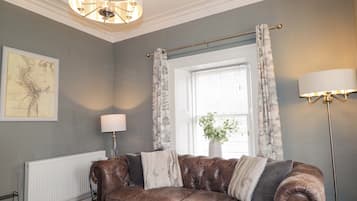 Cottage | Living area