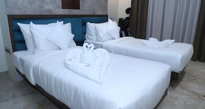 The Royal Class Hotel