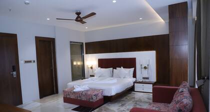 The Royal Class Hotel