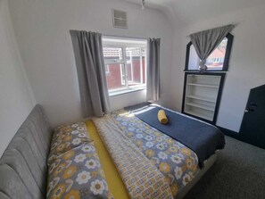 Standard Apartment | 2 bedrooms, free WiFi, bed sheets