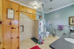 Hair dryer, towels
