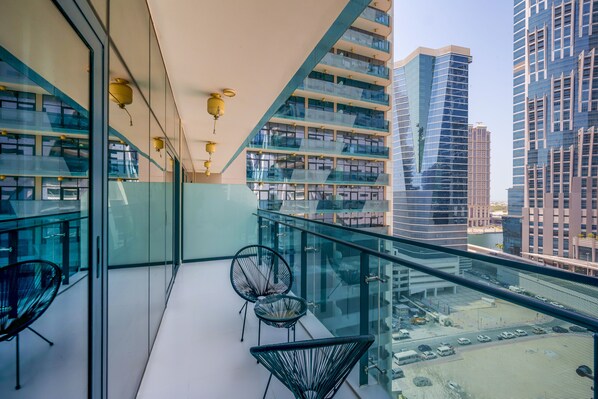 ดีไซน์อพาร์ทเมนท์ | ระเบียง