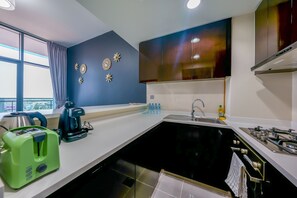 设计公寓 | 私人厨房 | 大冰箱、烤箱、炉灶、茶具/咖啡用具