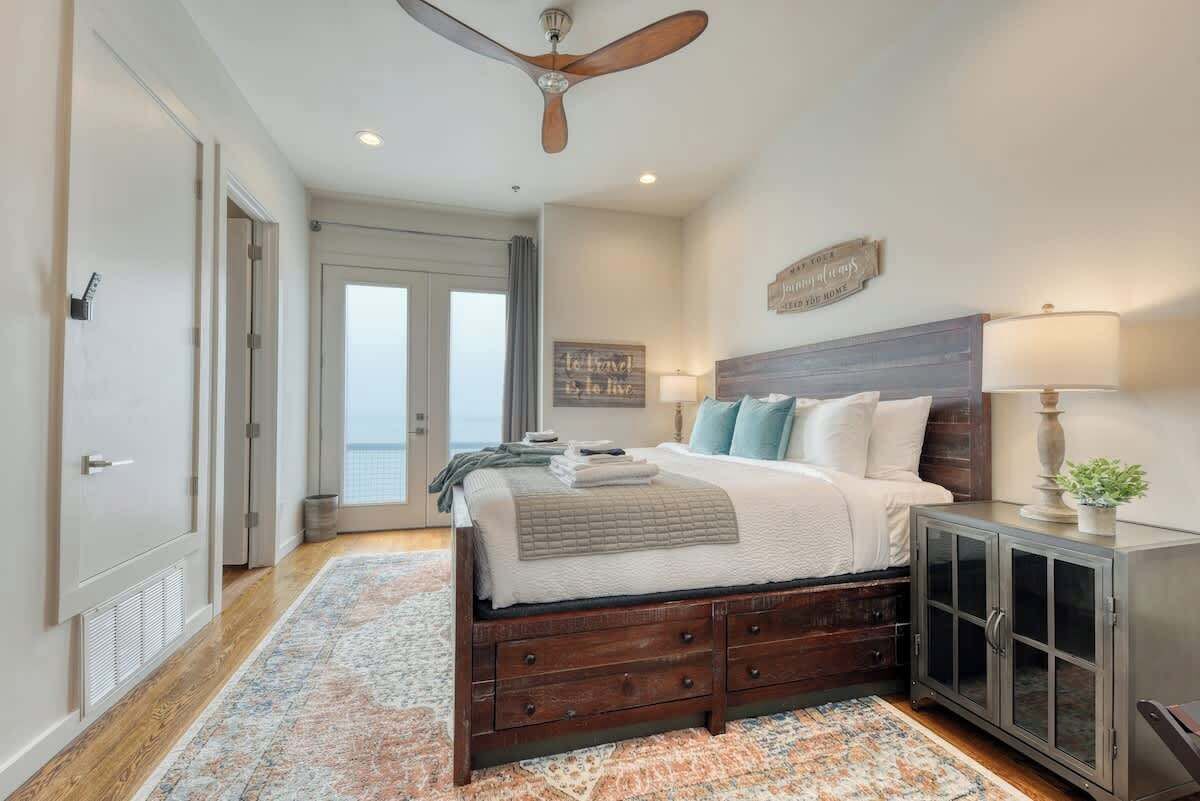 8 多间卧室、熨斗/熨衣板、旅行婴儿床、免费 WiFi