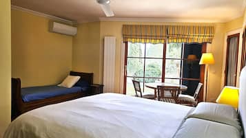 4 bedrooms, in-room safe, iron/ironing board, free WiFi