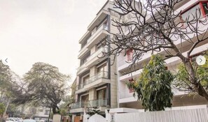 واجهة المنشأة