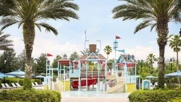 Villa, 3 Bedrooms | Property grounds