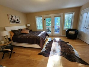 3 soverom, skrivebord, strykejern/-brett og wi-fi