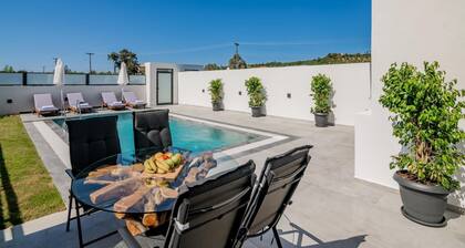 Eagle's Nest Adjoining Villas 2