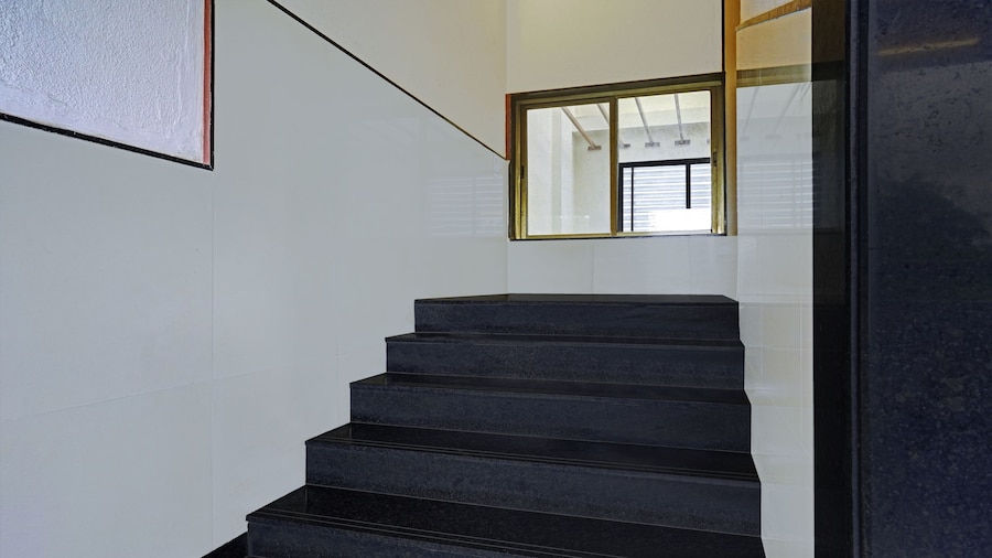 Itsy Hotels Oasis Pride