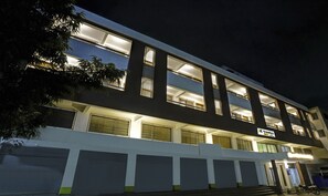 Exterior - Itsy Hotels Oasis Pride (Nashik)