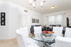 Dining - Last Minute Disney Getaway! Luxury Condo with Private Balcony. Book Now! #40457 (Orlando)