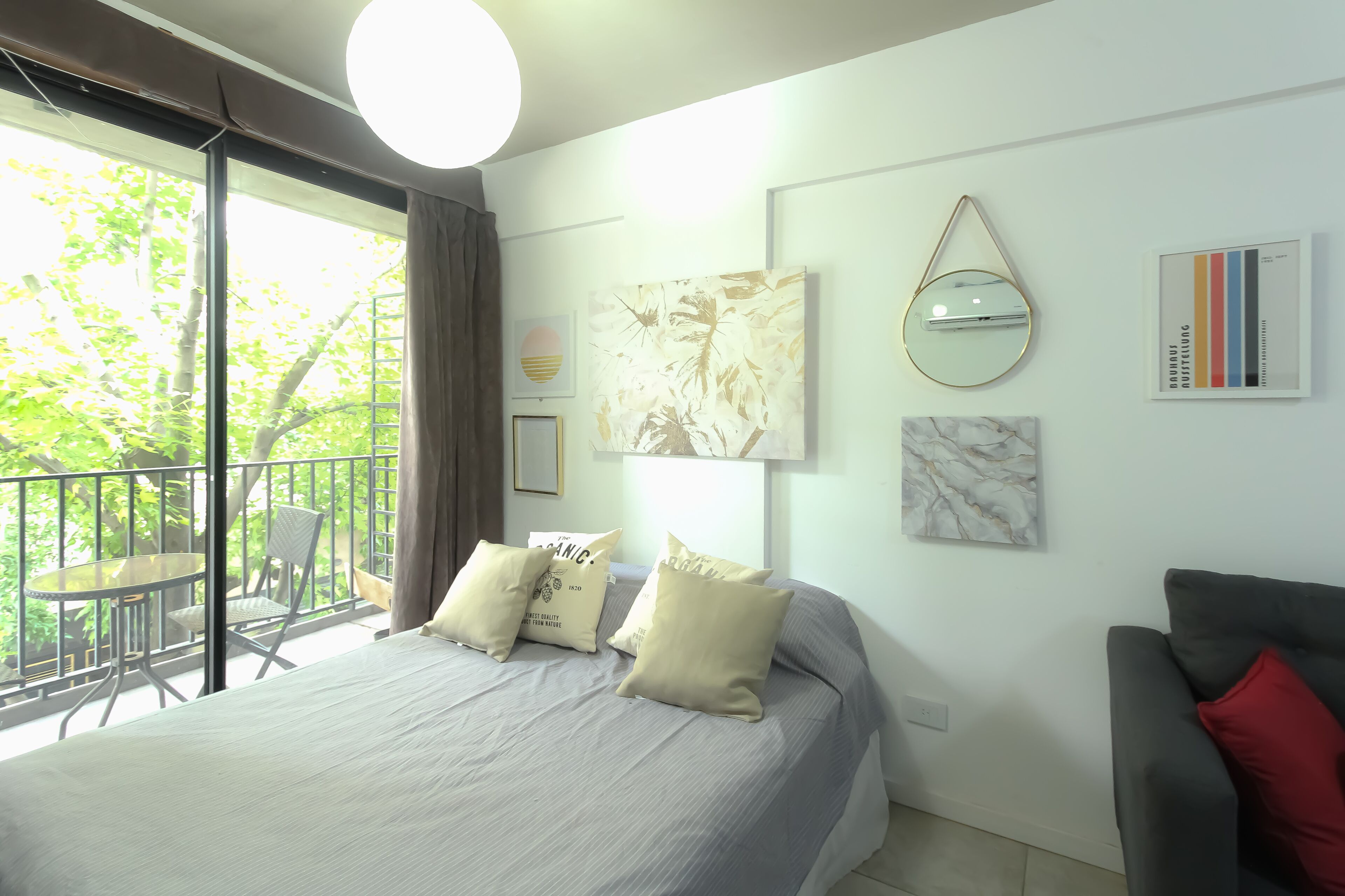 City Studio | Blackout drapes, travel crib, free WiFi, bed sheets