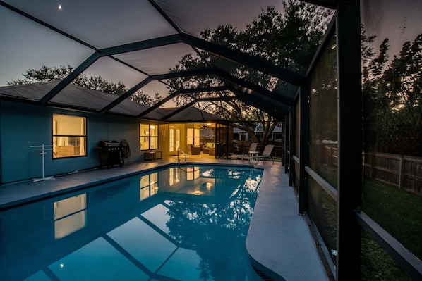 Outdoor pool, a heated pool