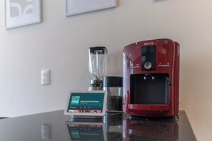 Unclassified image, 5 of 18, button