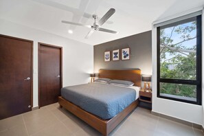 3 habitaciones, escritorio, tabla de planchar con plancha y wifi 