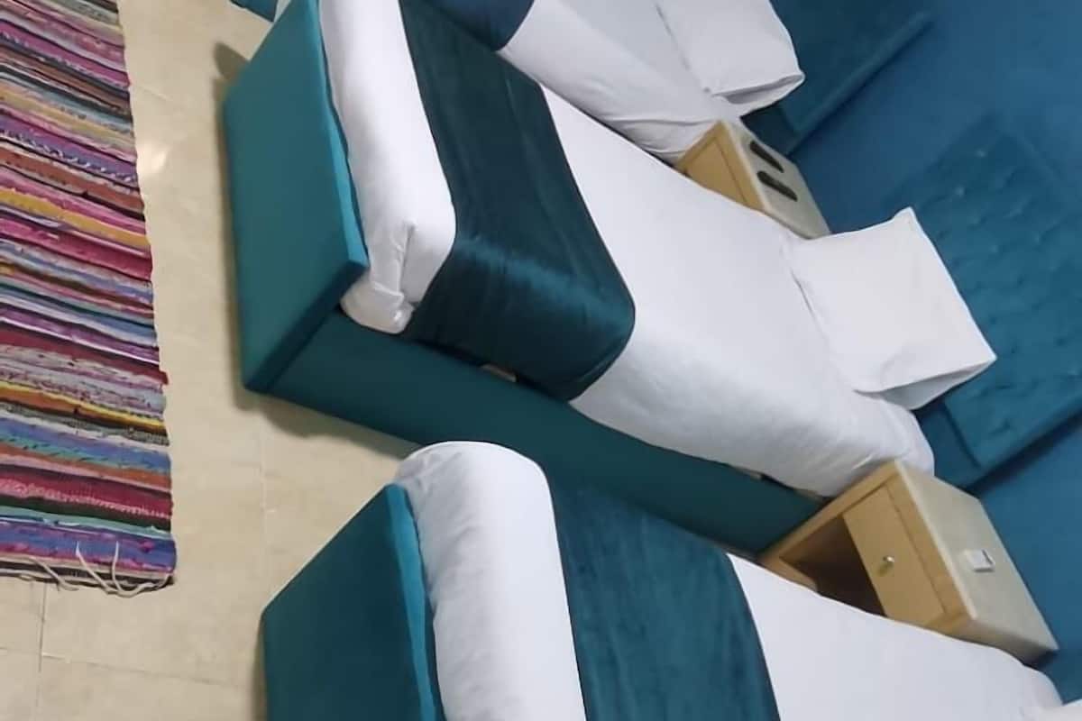 Habitación triple clásica | Sábanas de algodón egipcio y ropa de cama de alta calidad