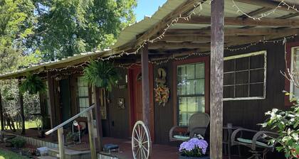 Rustic ranch retreat with access to private saltwater pool