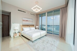 Romantic Apartment, 1 Bedroom, Balcony, Partial Lake View - GLOBALSTAY. New Apartments in Business Bay (Dubai)