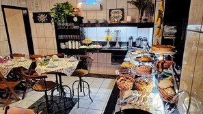 Frokostbuffé er inkludert hver dag