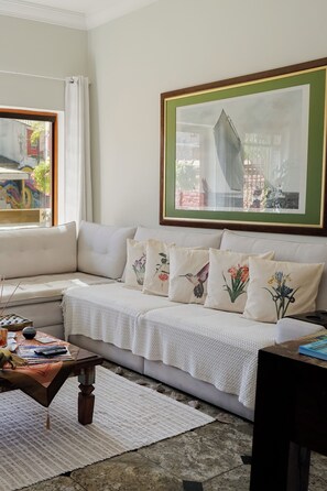 32-Zoll-Flachbildfernseher mit Kabelempfang, Fernseher