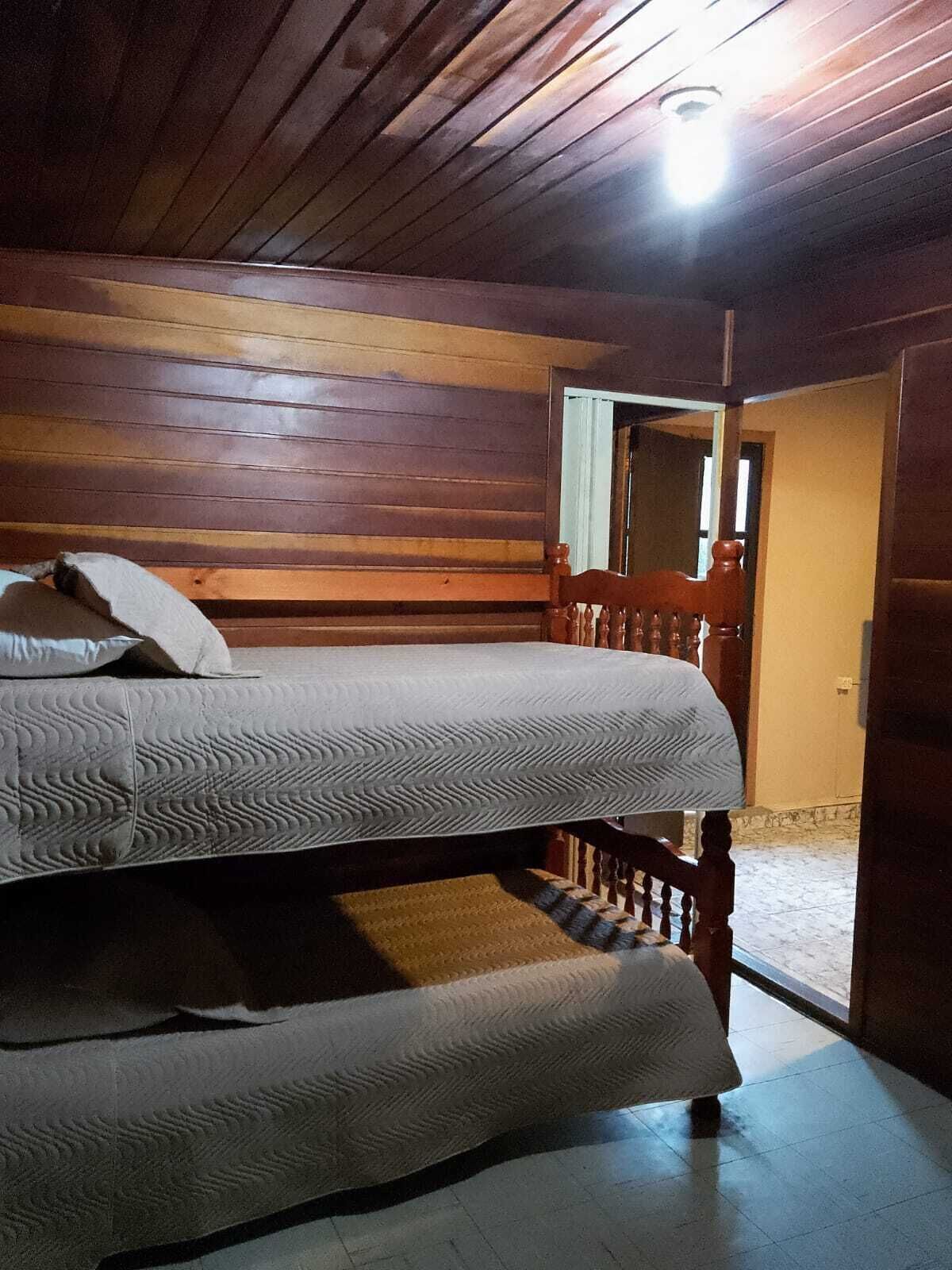 Hypo-allergenic bedding, blackout curtains, free WiFi, bed sheets
