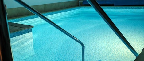 室內泳池、暖水池