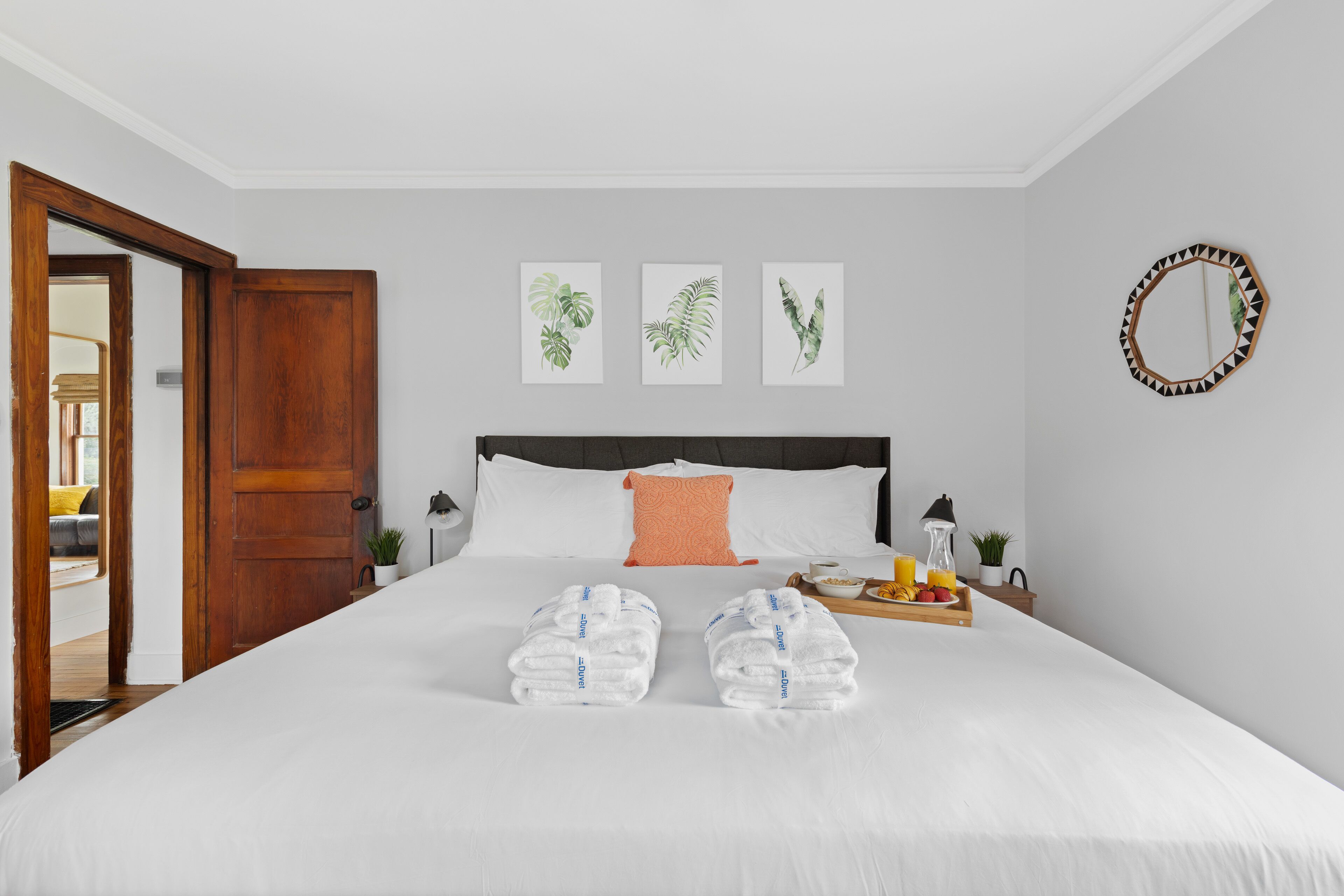 Lotus Petal: Tranquil Space in Park Circle
